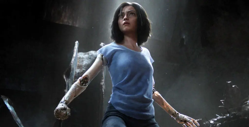 Gambar Alita dengan detail mekanik tubuhnya Alita, karakter cyborg utama dalam film