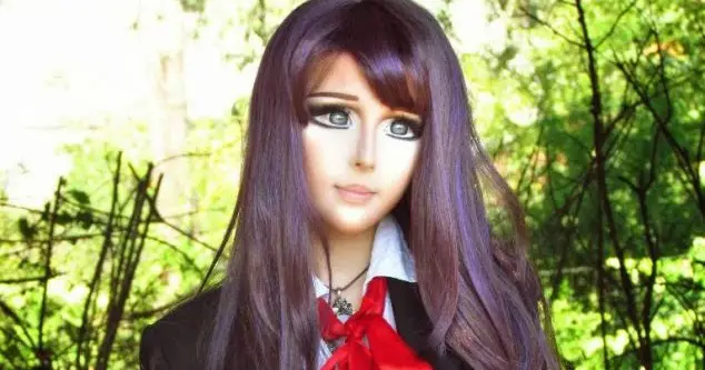 Bagaimana jika karakter anime hidup di antara kita? Gambar karakter anime di dunia nyata