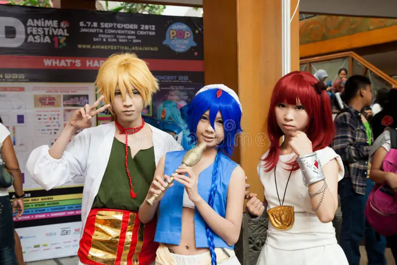 Antusiasme Penonton Anime di Indonesia Konvensi anime di Indonesia dengan banyak penggemar.