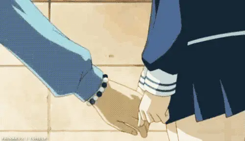 Ilustrasi pasangan anime wanita yang bergandengan tangan Gambar pasangan anime bergandengan tangan